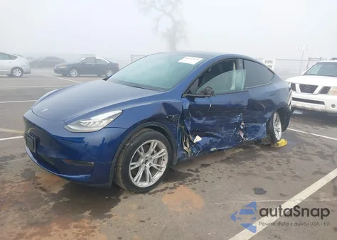 2022 Tesla Model Y Long Range Dual Motor All-Wheel Drive from USA, damaged, VIN 7SAYGDEE8NF576084